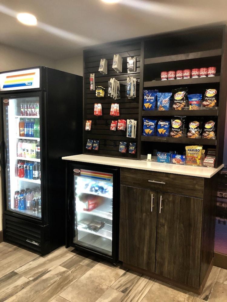 Hotel La Quinta By Wyndham St. Louis - Airport North Hazelwood