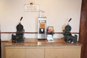 La Quinta By Wyndham St. Louis - Airport North Hotel 3*