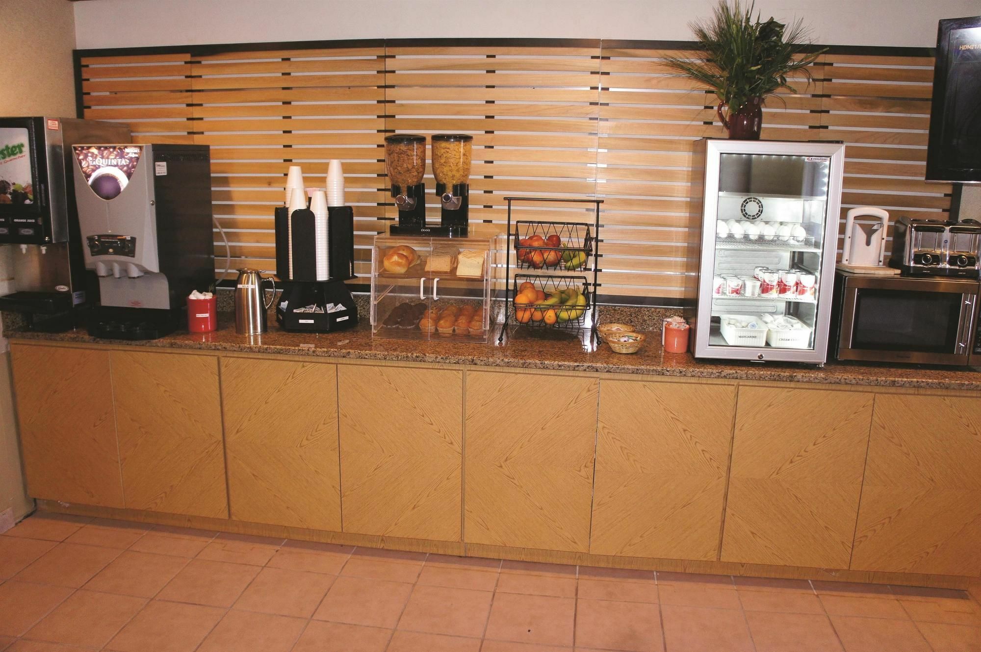 La Quinta By Wyndham St. Louis - Airport North Hotel Hazelwood