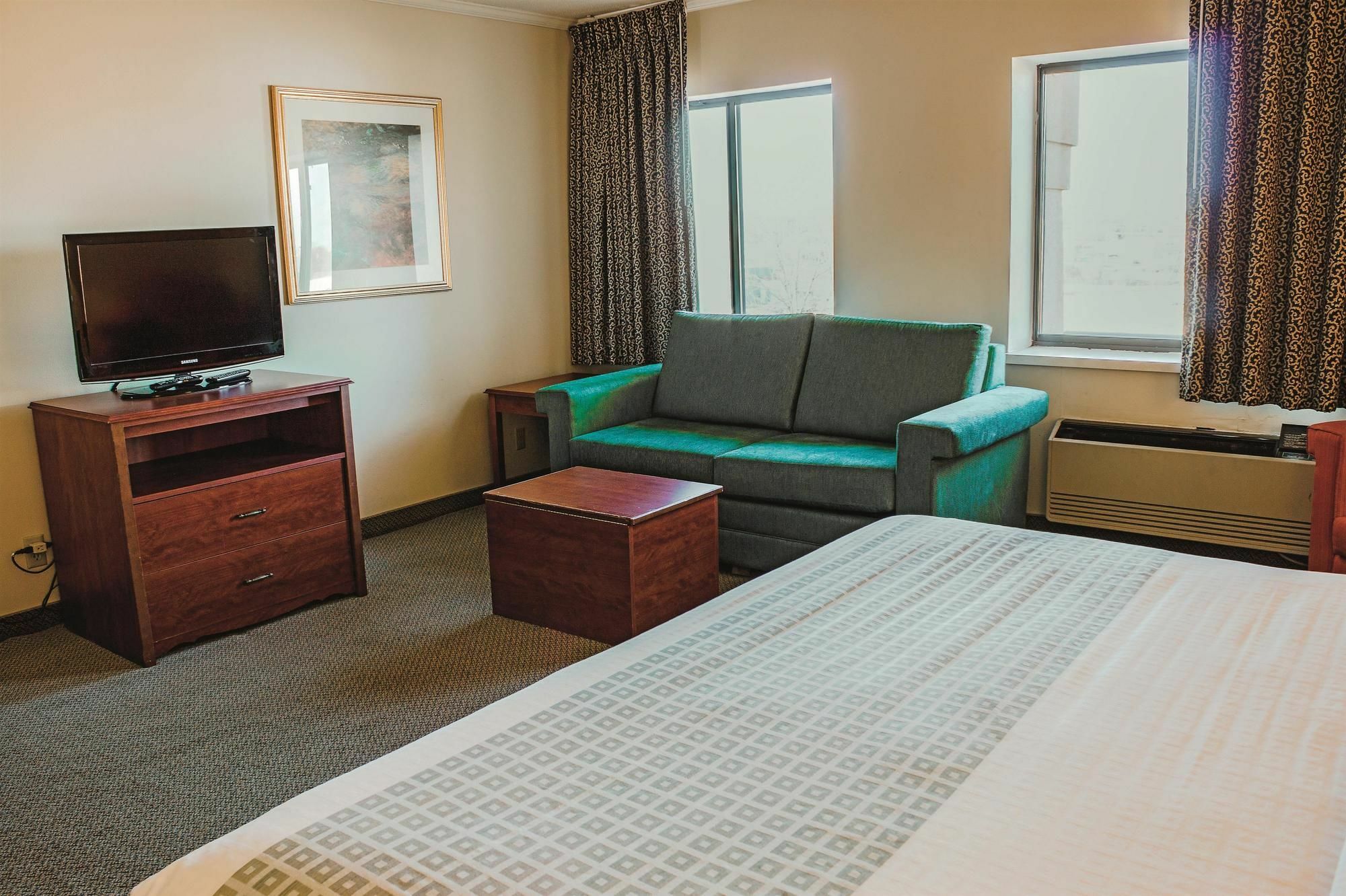La Quinta By Wyndham St. Louis - Airport North 3*